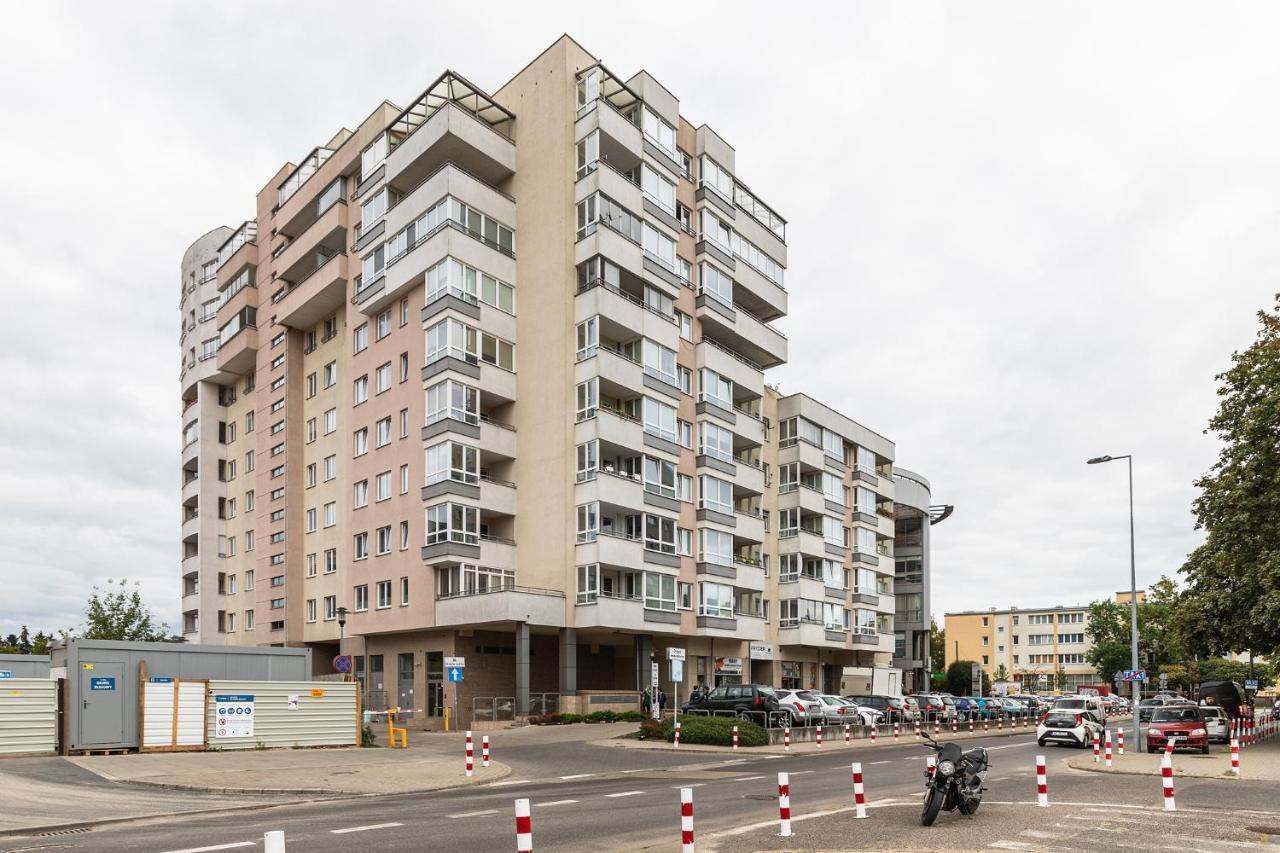 Superapart Konstancinska 2 Apartment Warsaw Exterior photo