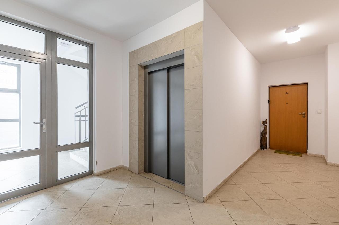 Superapart Konstancinska 2 Apartment Warsaw Exterior photo